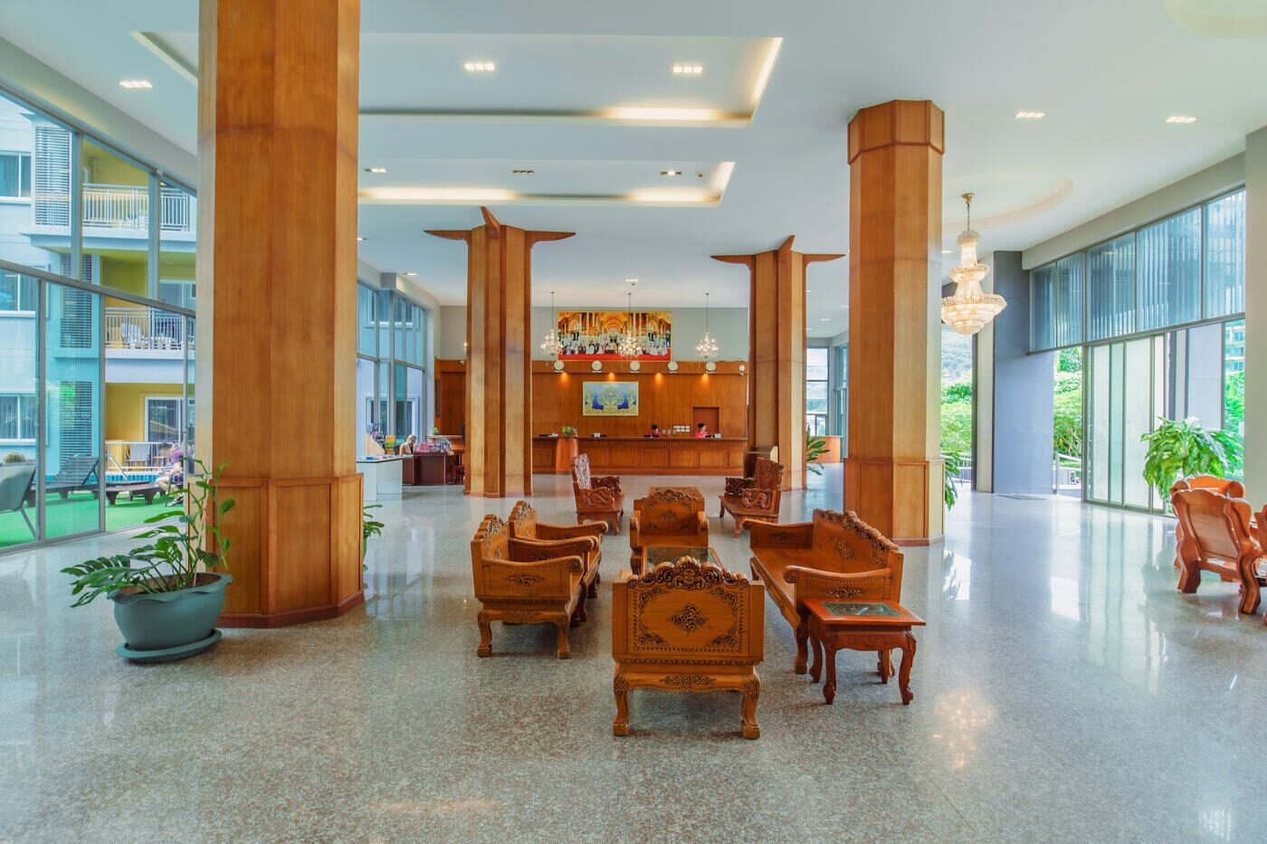Elite Suites Patong